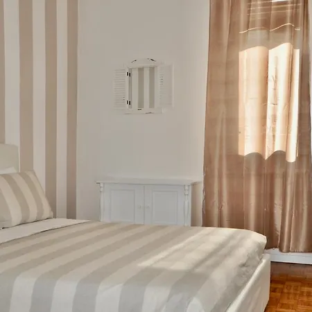 M.Aurelio Light Brown Apartment Milan Exterior photo